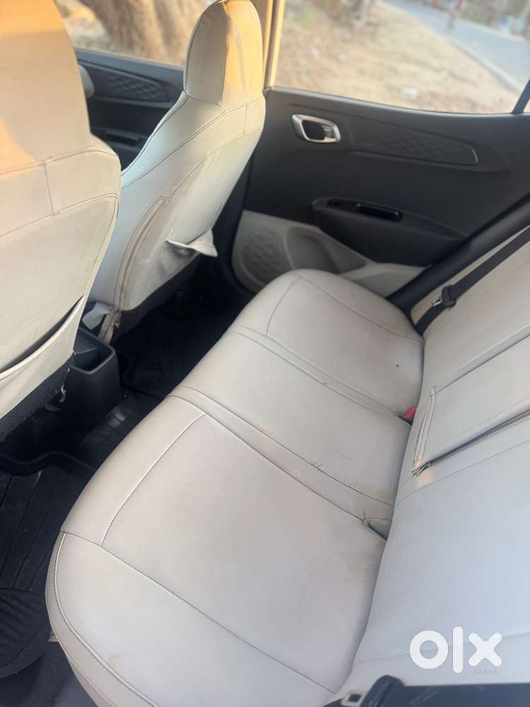 Hyundai Aura 2023 Cng & Hybrids Well Maintained