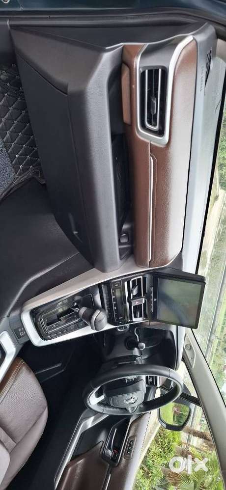 Toyota Innova Hycross 2.0 Zx Hybrid 7 Str, 2024, Petrol