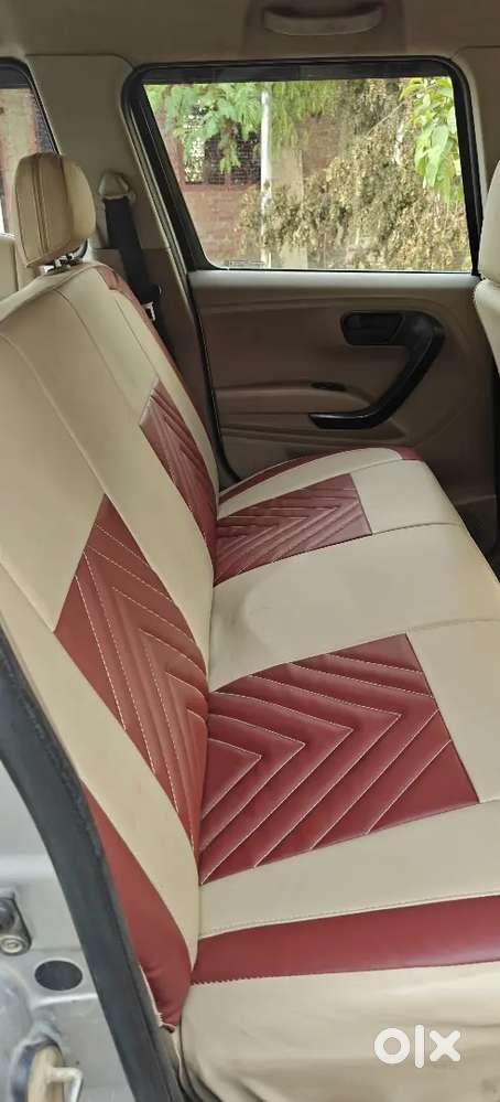 Mahindra Tuv 300 Plus 2017