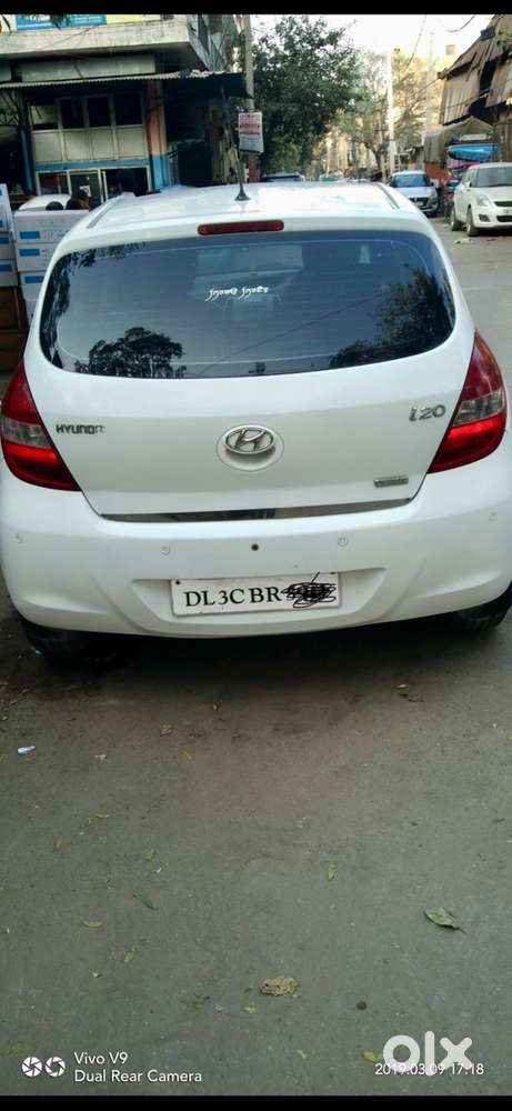 Hyundai I20 2011 Petrol 70000 Km Driven