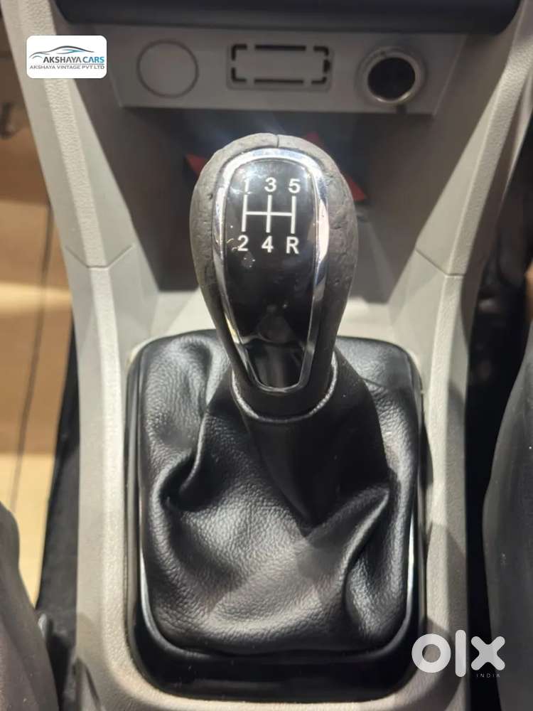Tata Tiago 1.2 Revotron Xm, 2018, Petrol