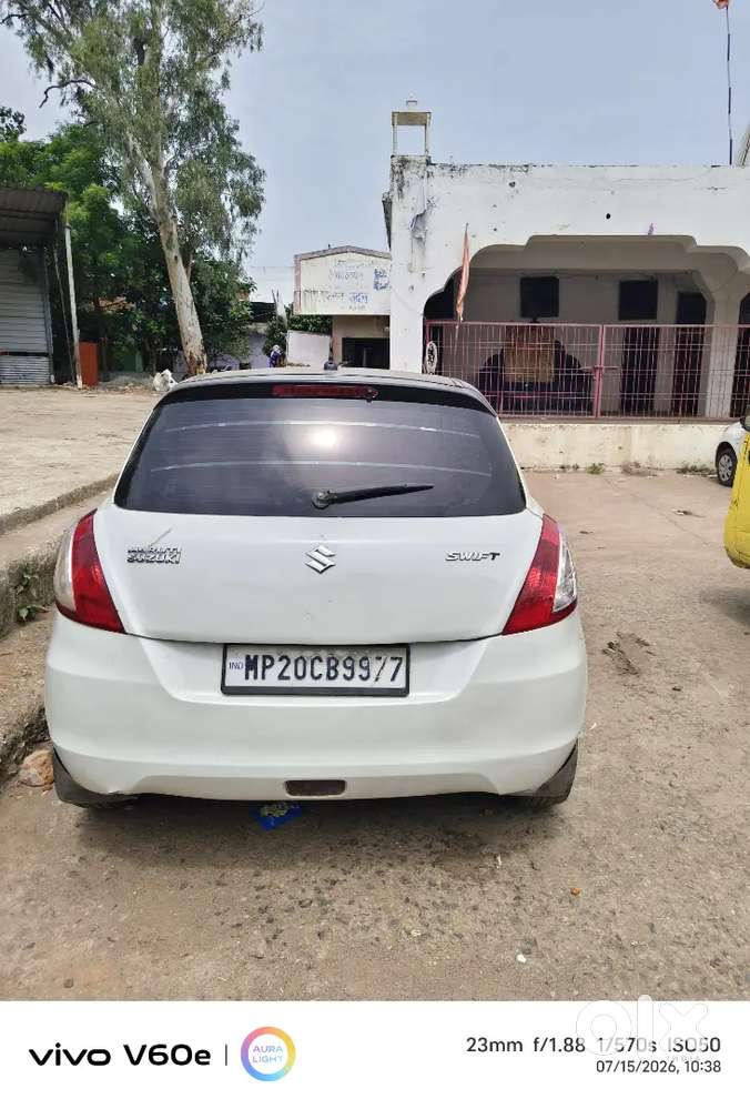 Maruti Suzuki Swift Ddis 2012