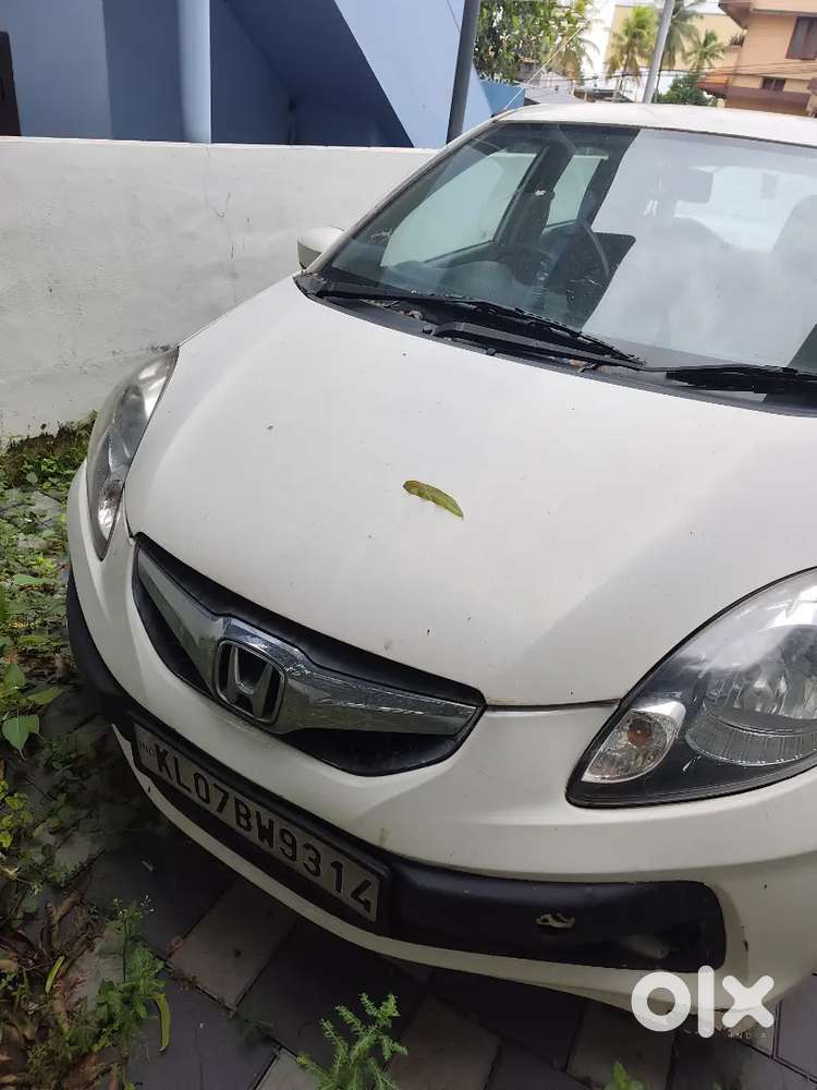 Honda Brio 2013  2nd Owner  1.10 Lakh Km  Excellent Engine