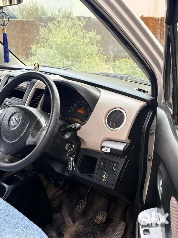 Petrol+cng Company Fitting Hai Running 49000 Km