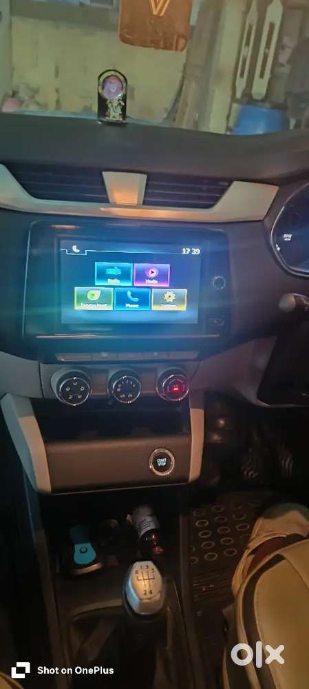 Renault Triber 2020 Dual Tone