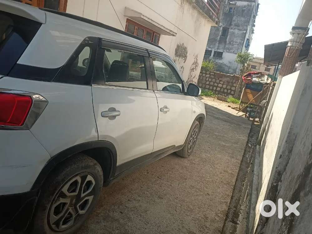Maruti Suzuki Brezza 2017 Diesel 101000 Km Driven Mint Condition