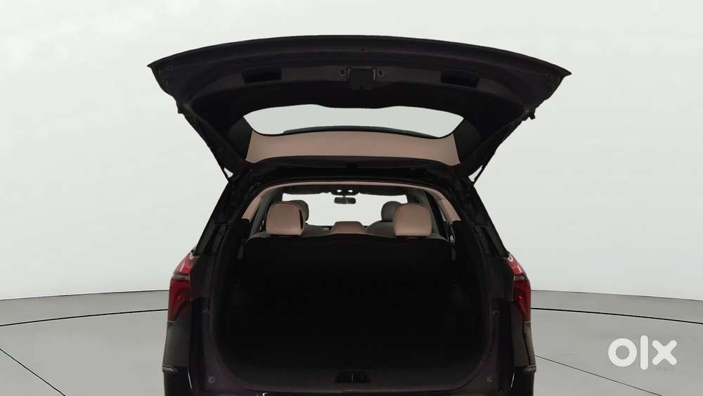 Mahindra Xuv700 2.2 Ax 5 Diesel At Str, 2023, Diesel