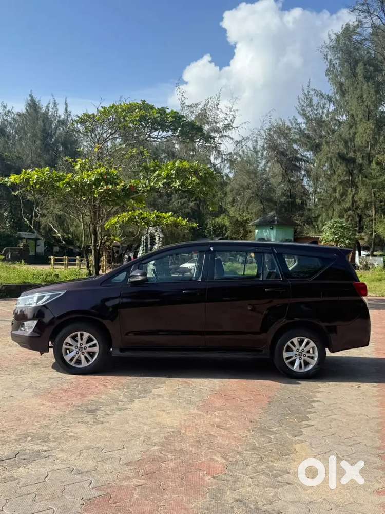 Toyota Innova Crysta 2020 Second
