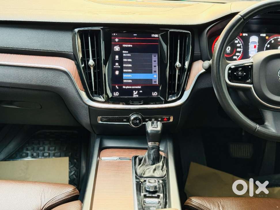 Volvo S60 T4 Inscription, 2021, Petrol