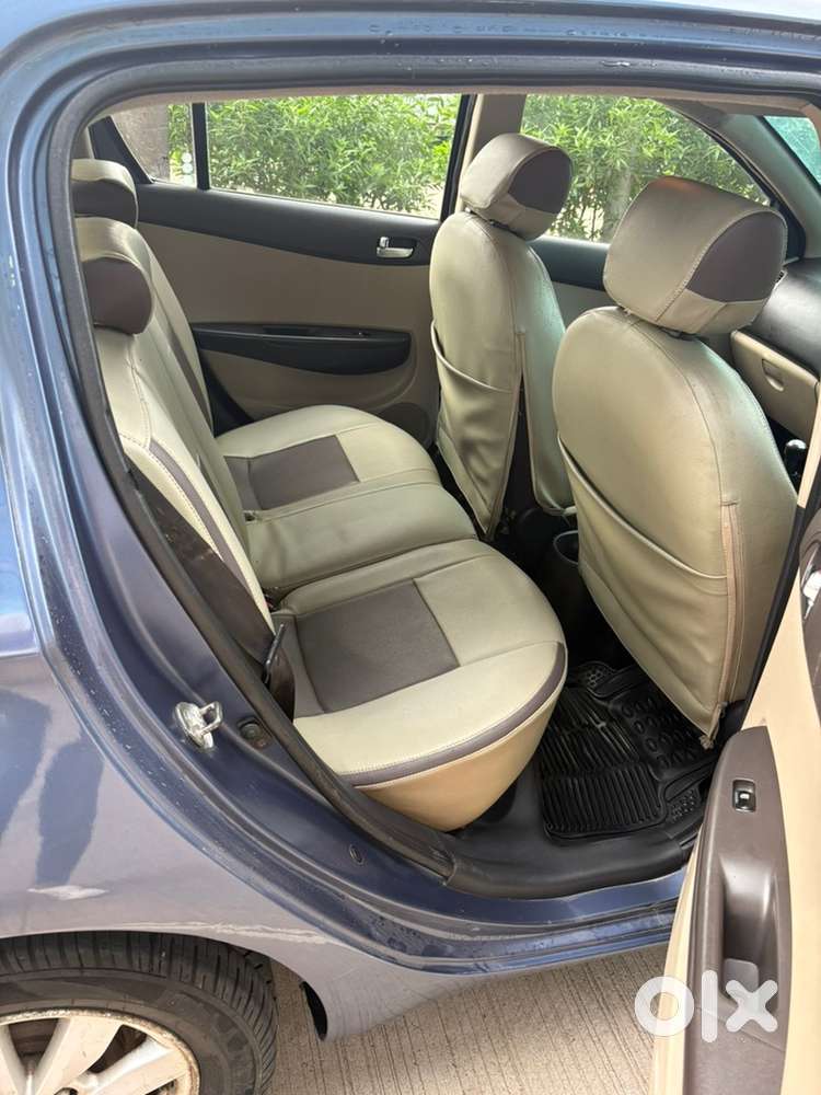 2013 Hyundai I20 Sportz Cng