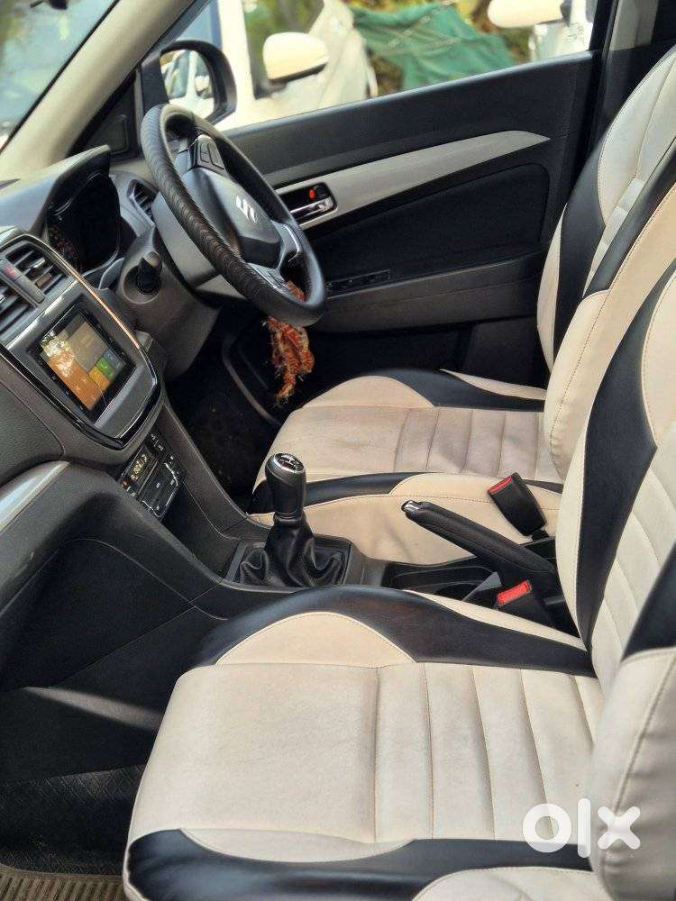 Maruti Suzuki Brezza 1.5 Zxi Smart Hybrid, 2020, Petrol