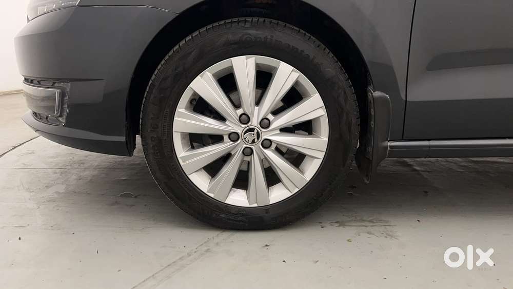 Skoda Rapid 1.0 Ambition Tsi At, 2021, Petrol