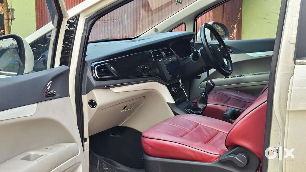 Mahindra Marazzo 1.5 M6 Plus 8 Str, 2021, Diesel