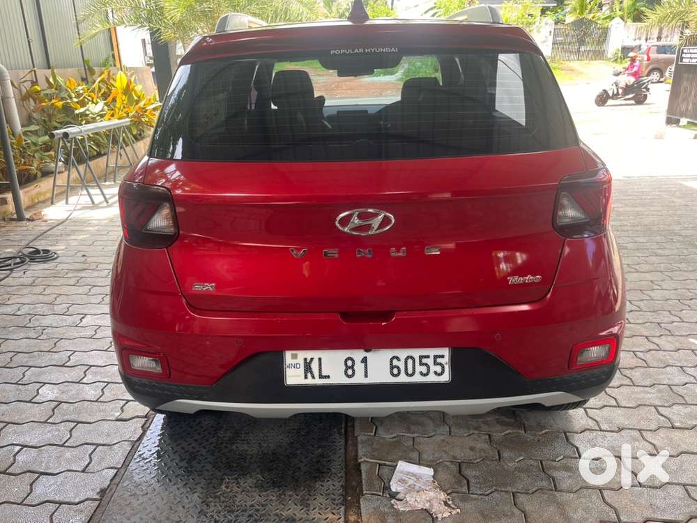 Hyundai Venue Petrol 2021