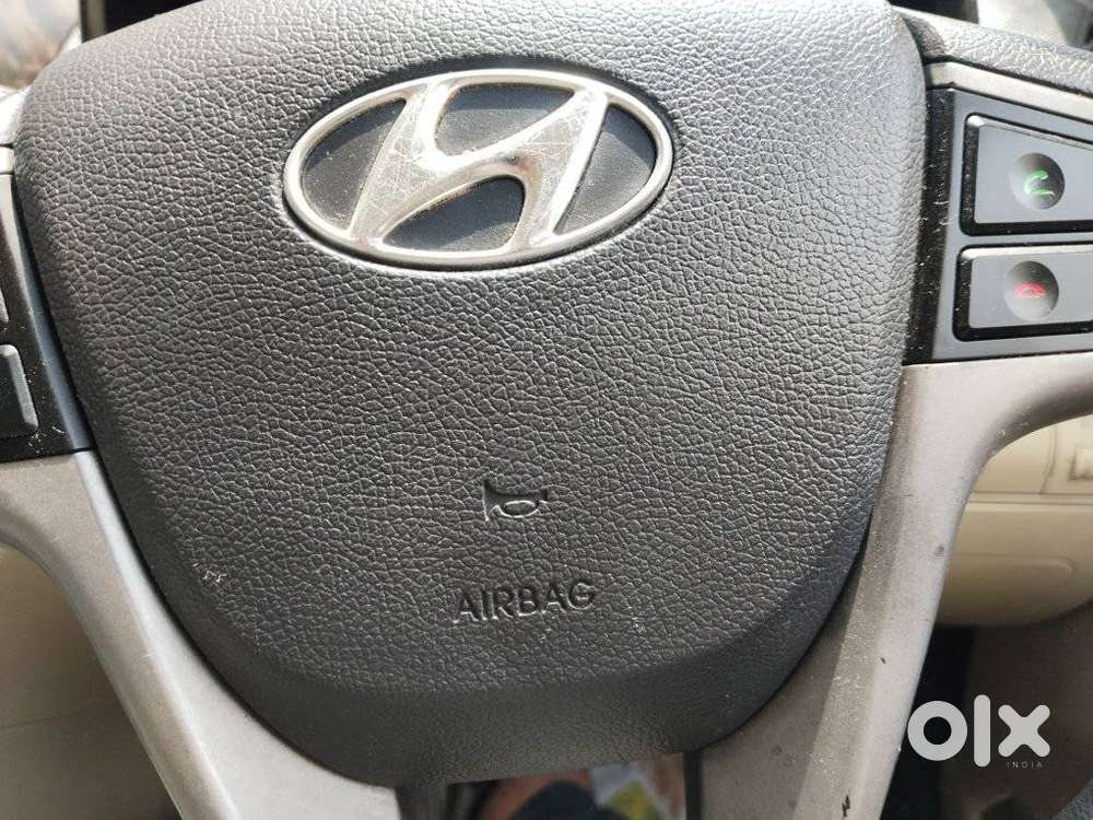 Hyundai Verna 1.6 Sx (o) Vtvt, 2016, Petrol