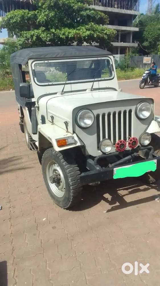 Mahindra Jeep 2001