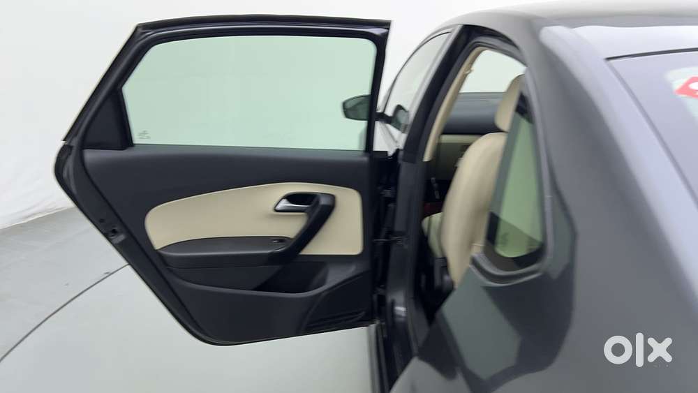 Volkswagen Vento 1.6 Highline, 2020, Petrol