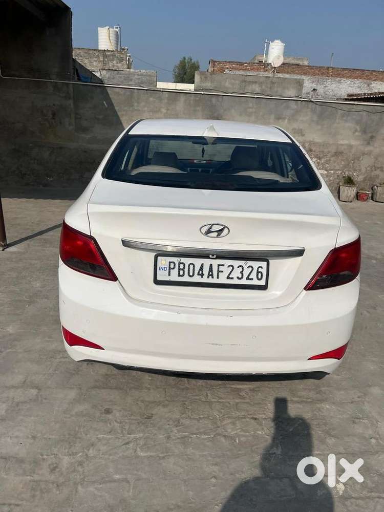 Hyundai Fluidic Verna 2016