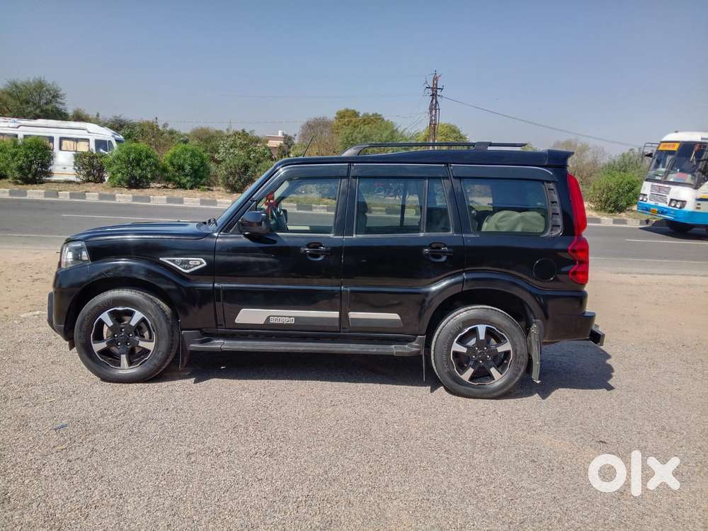 Mahindra Scorpio Classic 2.2 S 11 Mt 7 Str, 2024, Diesel