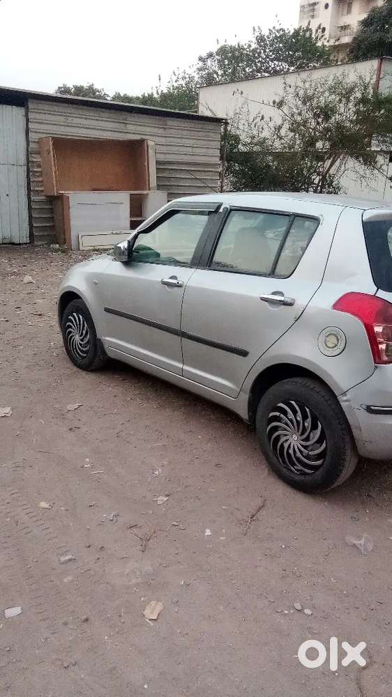 Maruti Suzuki Swift 2010 Diesel 105000 Km Driven