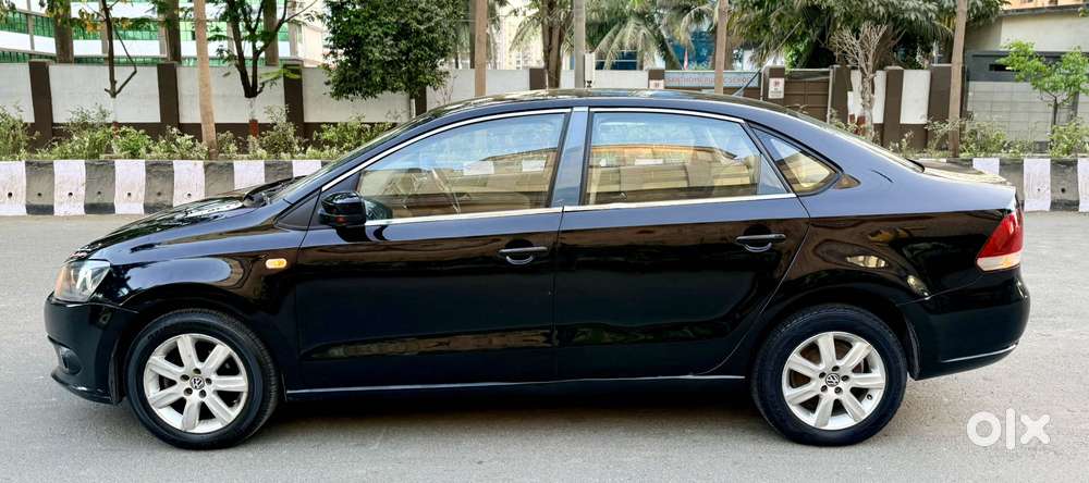 Volkswagen Vento 2010-2013 Petrol Highline, 2011, Petrol