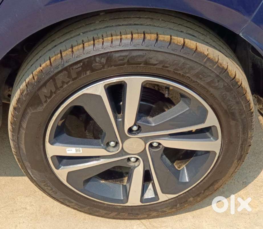 Tata Altroz Xza Plus (s), 2023, Petrol