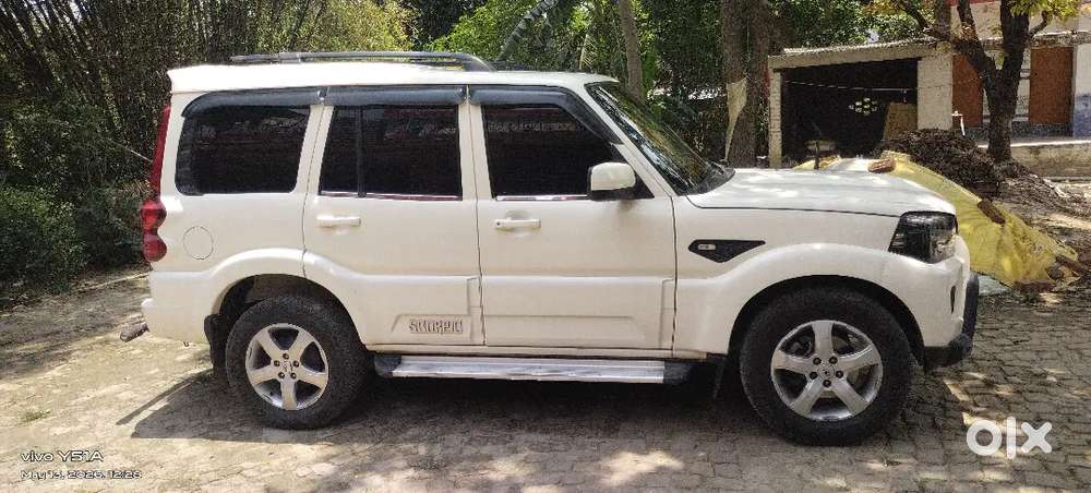 Mahindra Scorpio S5