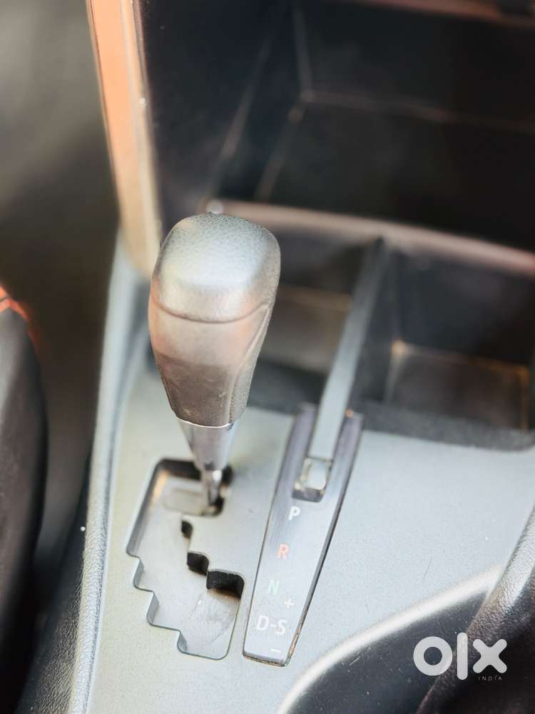 Toyota Innova Crysta 2.8 Gx At, 2017, Diesel