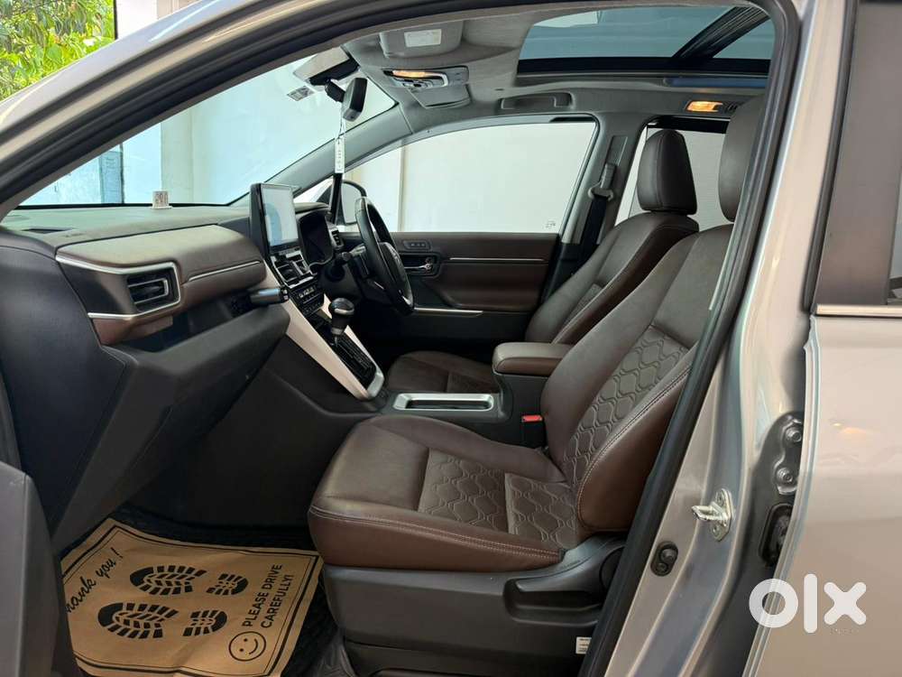 Toyota Innova Hycross 2.0 Zx Hybrid 7 Str, 2023, Petrol