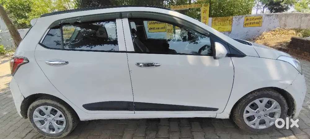 Hyundai Grand I10 2016 Petrol 74600 Km Driven