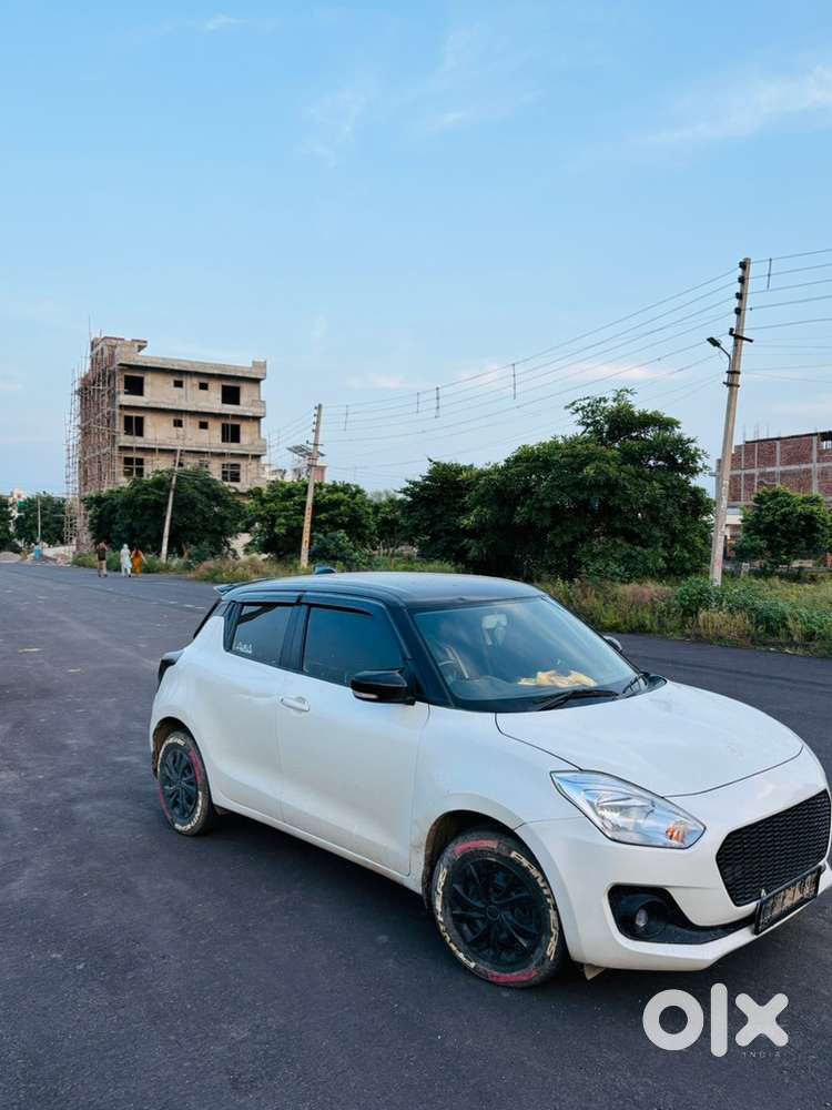 Maruti Suzuki Swift Petrol 2023