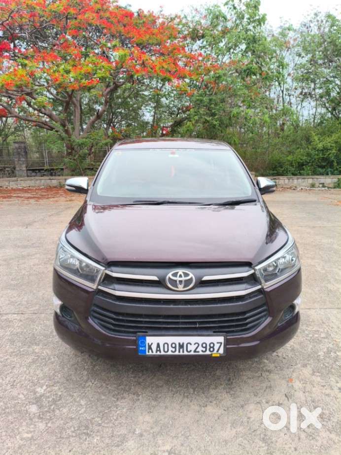 Toyota Innova Crysta 2.4 G Mt 8s, 2016