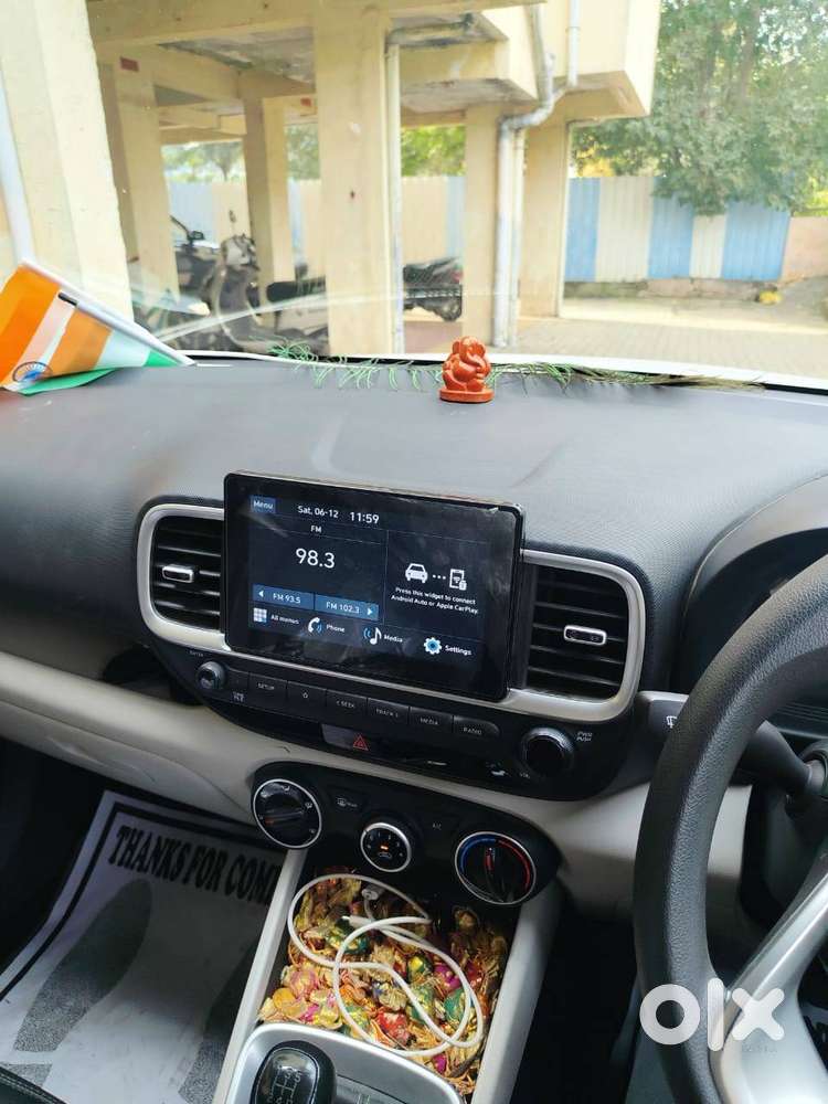 Hyundai Venue 2023 Petrol Well Maintained