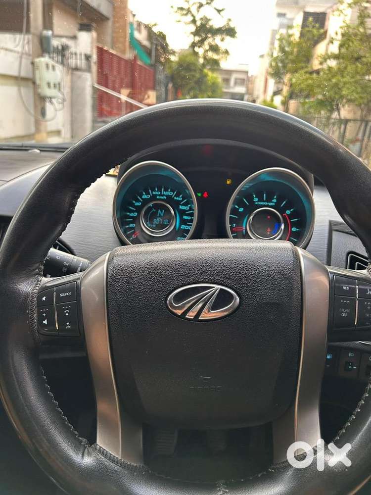 Mahindra Xuv500 2018 Diesel 85000 Km Driven