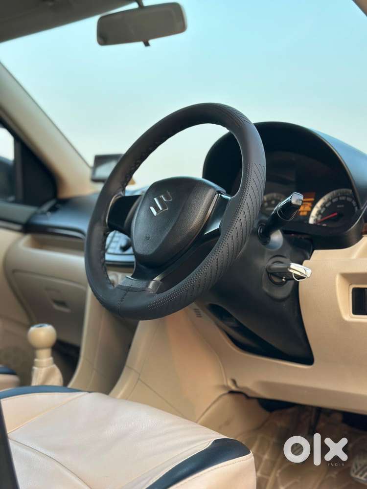 Maruti Suzuki Swift Dzire 1.2 Vxi Bsiv, 2012, Petrol