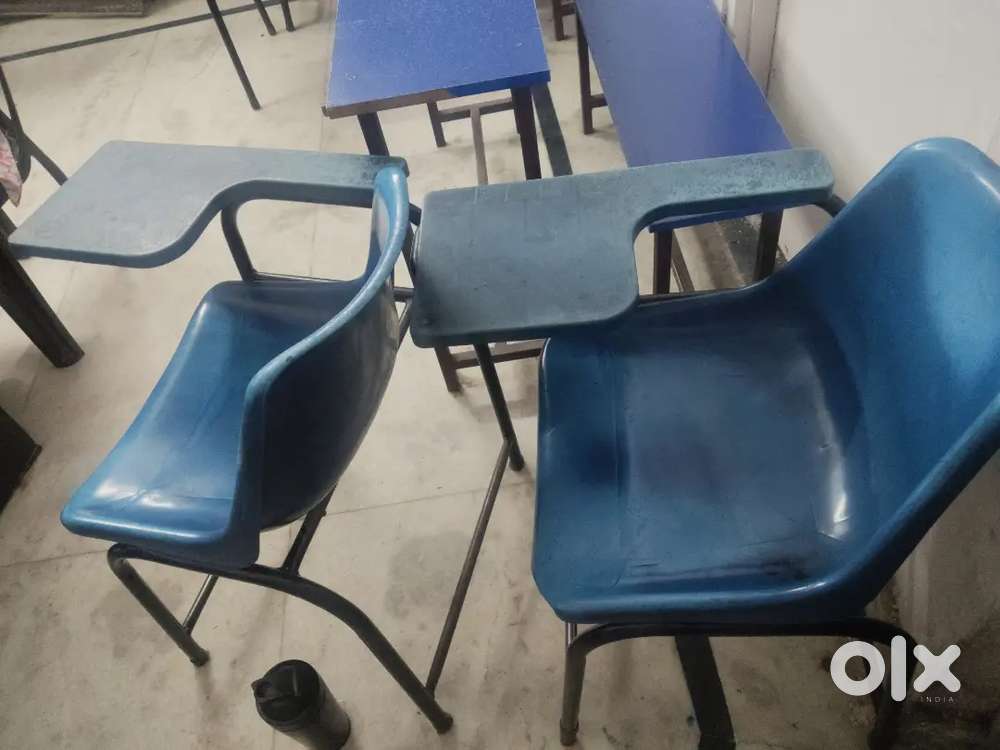 Writting pad with chair