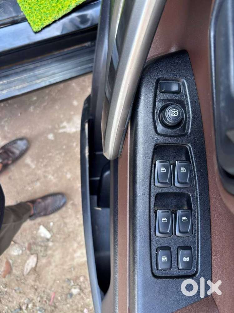 Mahindra Scorpio N Z6 Diesel Mt 2wd 7 Str, 2023