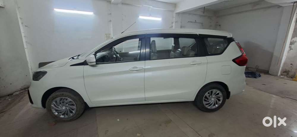 Maruti Suzuki Ertiga 2022-2023 Vxi Cng, 2023, Cng & Hybrids