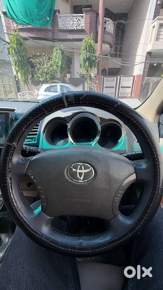 Good Condition Original Seat Covers Alloy Wheels New Battery