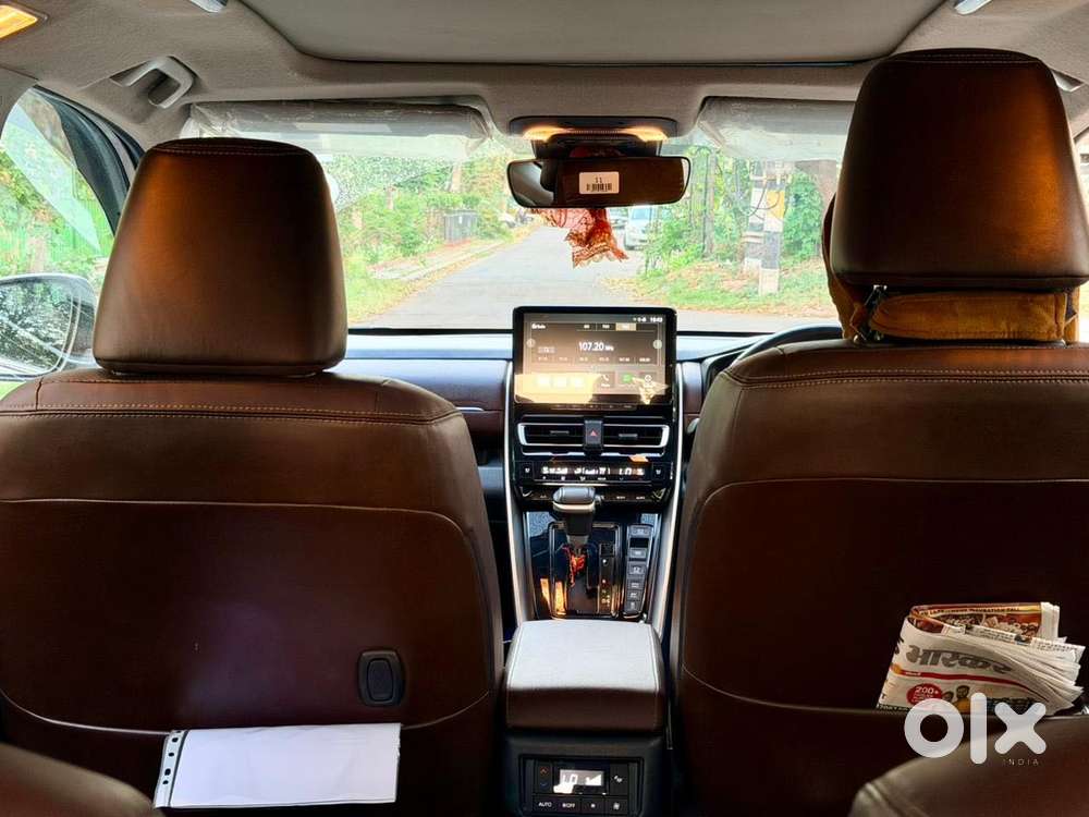 Toyota Innova Hycross 2.0 Zx Hybrid 7 Str, 2024, Petrol