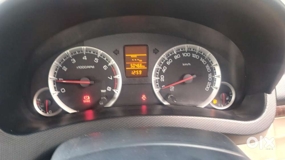 Maruti Suzuki Swift Dzire Vxi Optional, 2013, Petrol