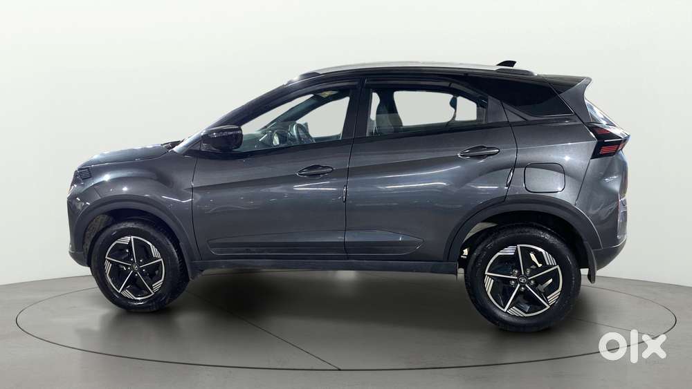Tata Nexon Fearless Plus S Purple 1.2 Revotron Petrol 7dca Dual Tone..