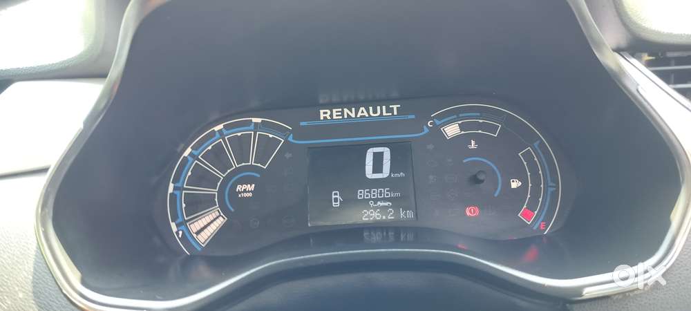 Renault Triber Rxz, 2019, Petrol