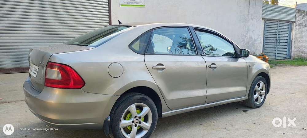 Skoda Rapid Car 2015