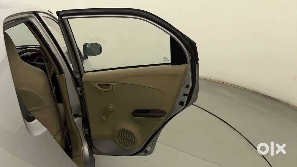 Honda Brio 1.2 E Mt, 2013, Petrol