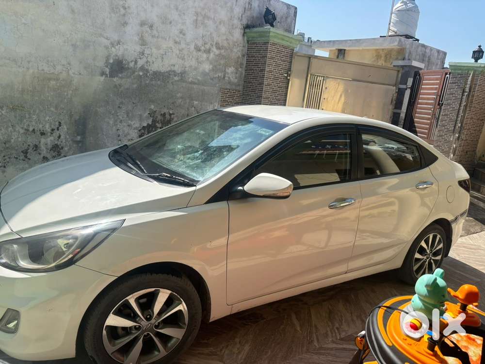 Hyundai Verna 2015 Petrol Well Maintained