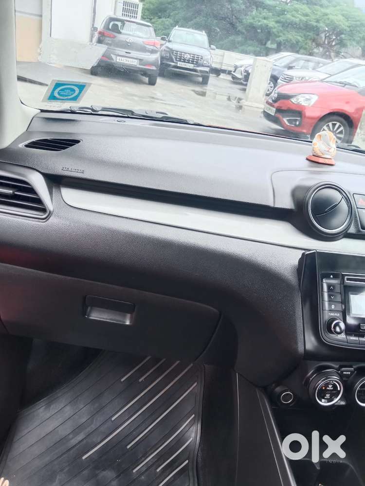 Maruti Suzuki Swift Vvt Zxi, 2018, Petrol