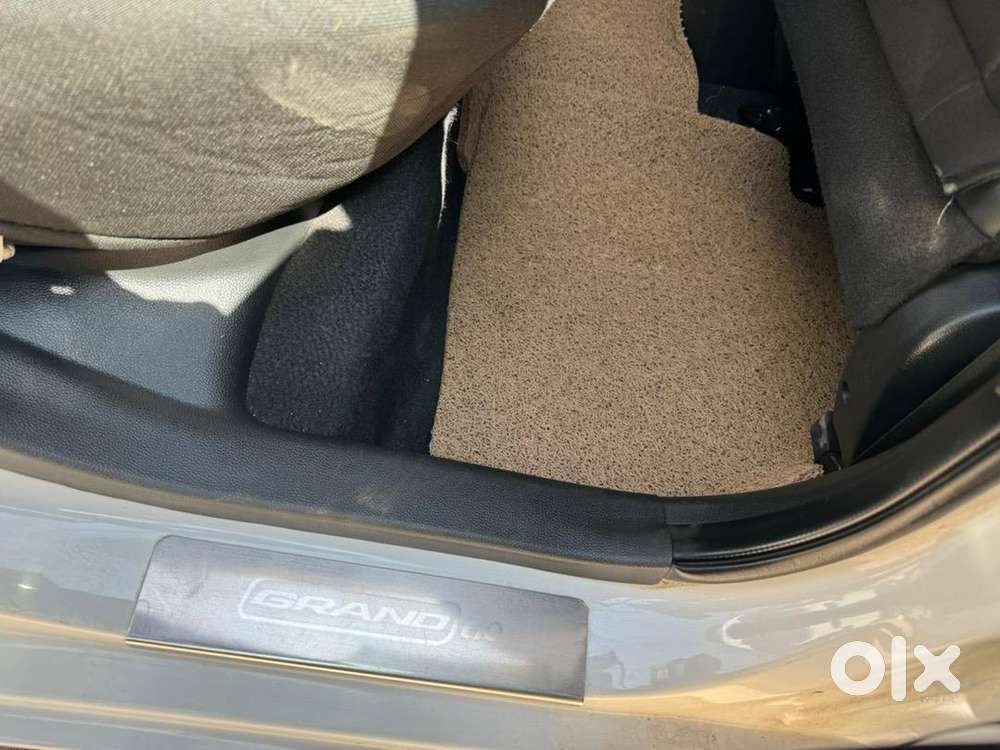 Hyundai Grand I10 2015 Petrol Well Maintained