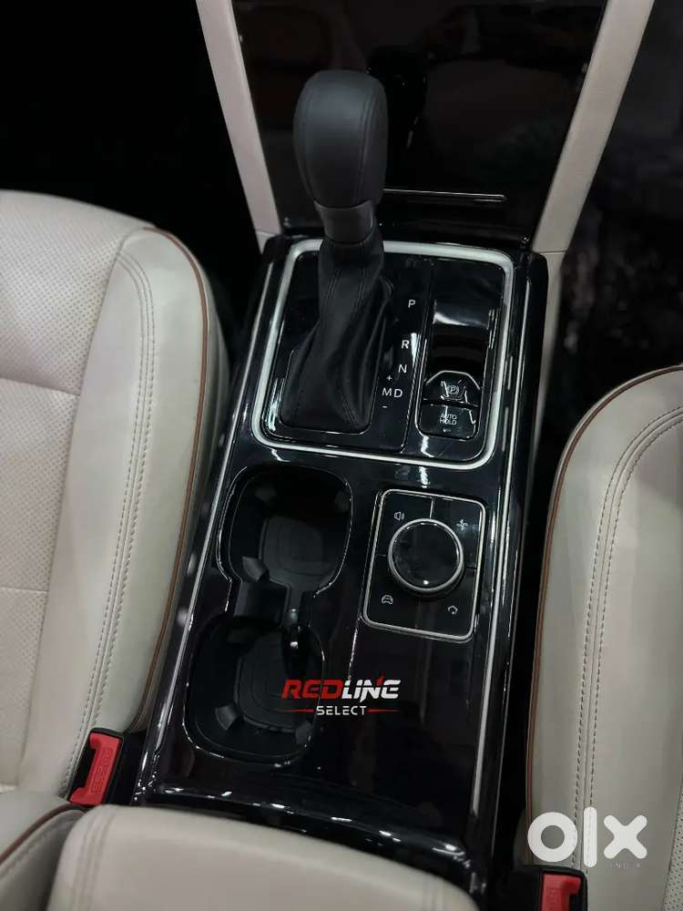 Mahindra Xuv 7xo Ax7l Topend Diesel At 2026