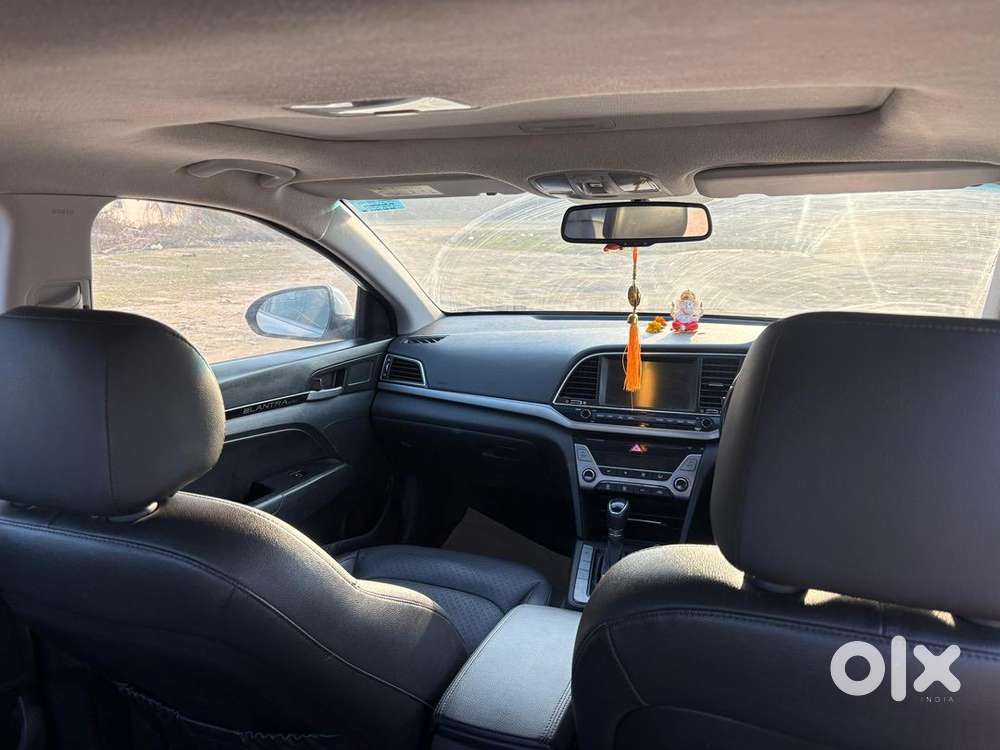 Hyundai Elantra 2017 Petrol Well Maintained